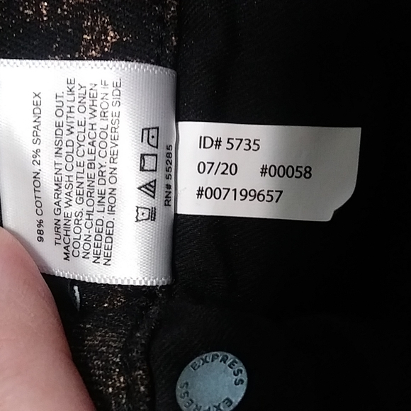NWT Women's Express Skinny Mid Rise Jeans Size 6L Black With Metallic Pattern - Picture 11 of 11